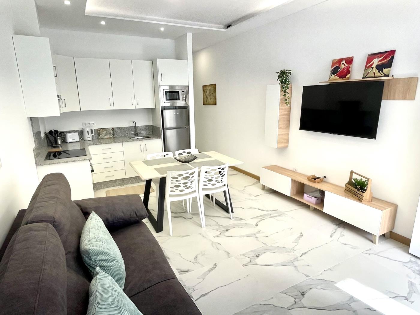 1 Island Moderno Apartamento con Wi fi y Piscina en Costa Adeje