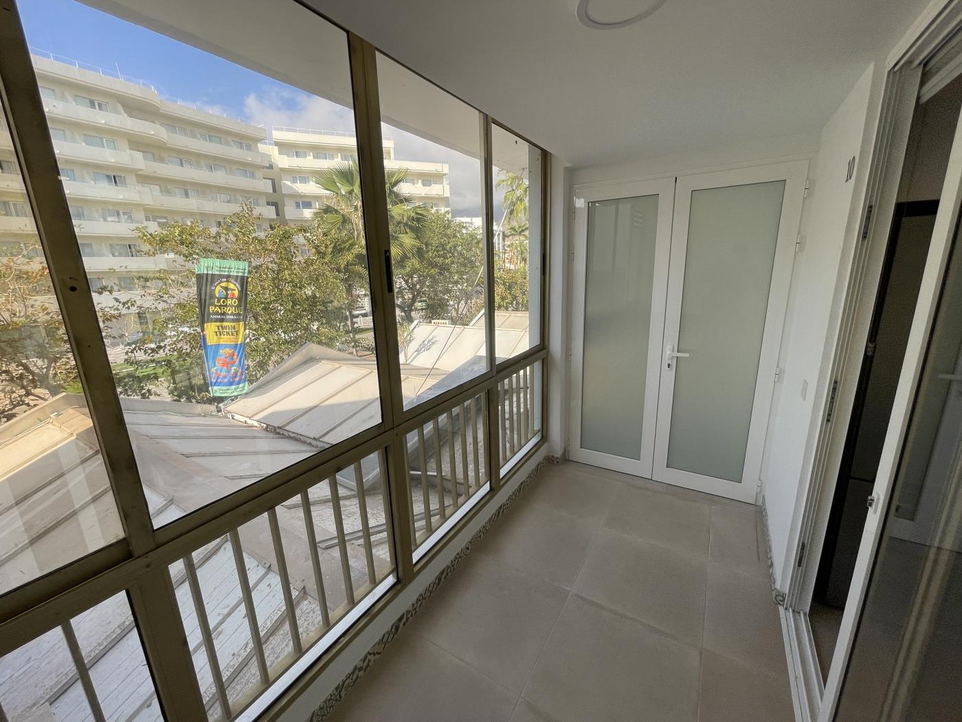 10 Preciosa Esmeralda con A/C en Costa Adeje