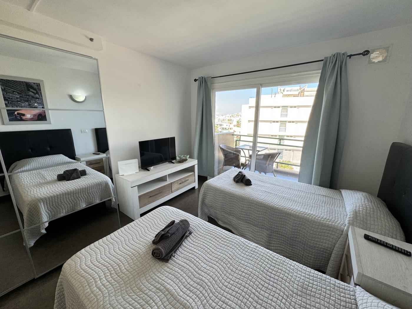 Hermosa estudio frente al mar en Los Cristianos