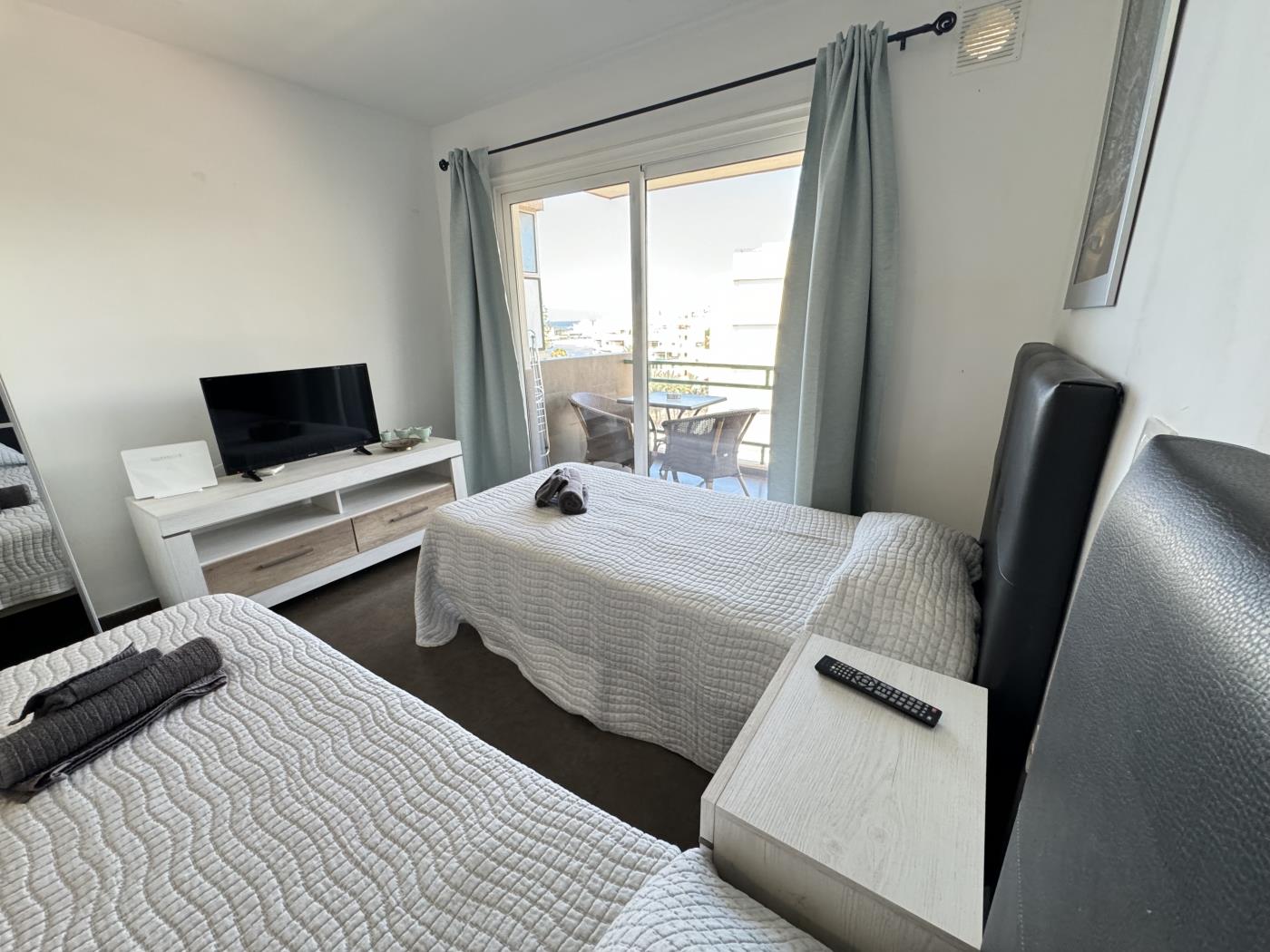 Hermosa estudio frente al mar en Los Cristianos
