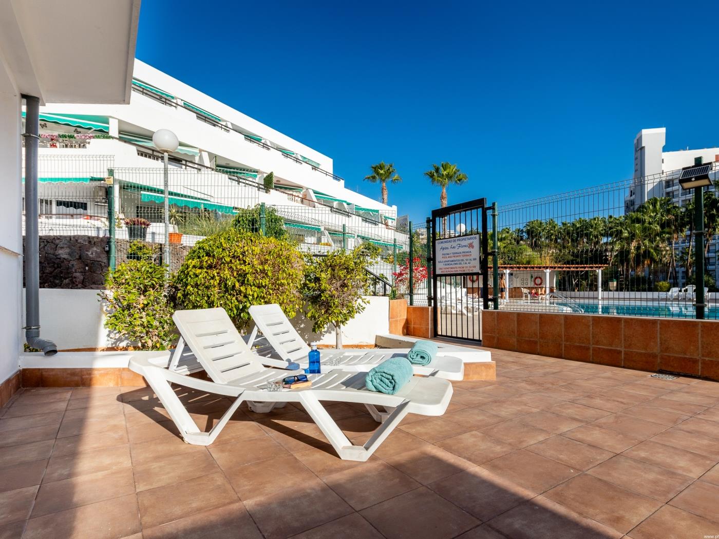 K1 Acogedor Las Flores con Piscina en Costa Adeje