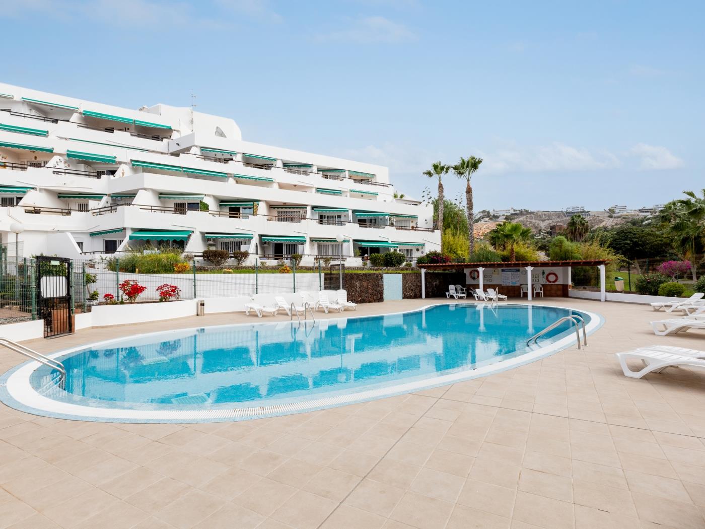 K1 Acogedor Las Flores con Piscina en Costa Adeje
