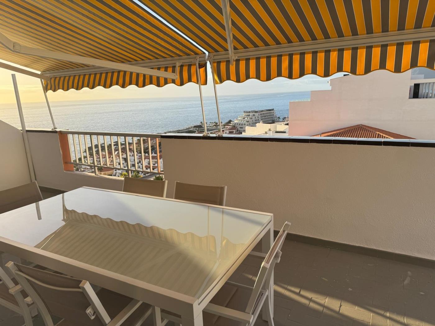 Casa Flower – Terraza espectacular con vista al mar en Santiago del Teide
